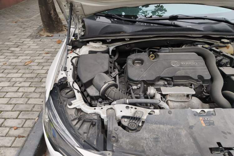 Used Buick Regal 2019 20T Elite Version China VI Standard Engine Bay Right