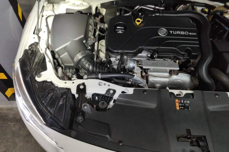 Used Buick Regal 2019 20T Luxury Model China V Standard Engine Bay Right