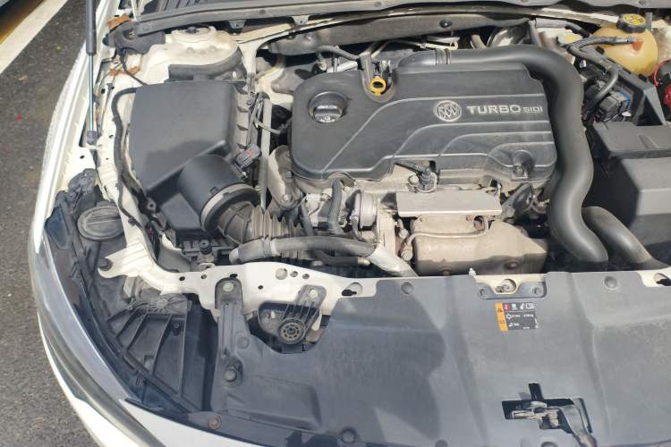 Used Buick Regal 2019 20T Elite Version China VI Standard Engine Bay Right