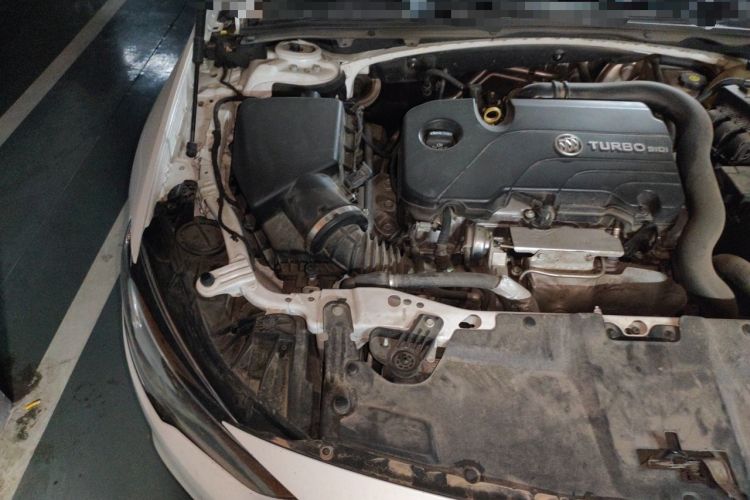 Used Buick Regal 2019 20T Elite Version China VI Standard Engine Bay Right