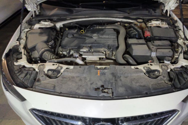 Used Buick Regal 2019 20T Elite Version China V Standard Engine Bay