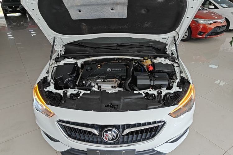 Used Buick Regal 2019 20T Elite Version China V Standard Engine Bay