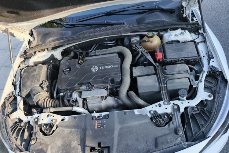 Used Buick Regal 2019 20T Elite Version China VI Standard Engine Bay