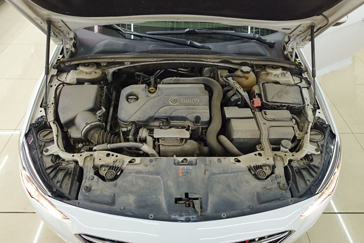 Used Buick Regal 2019 20T Elite Version China VI Standard Engine Bay