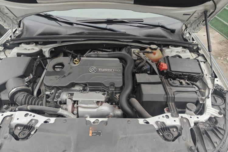 Used Buick Regal 2019 20T Elite Version China VI Standard Engine Bay