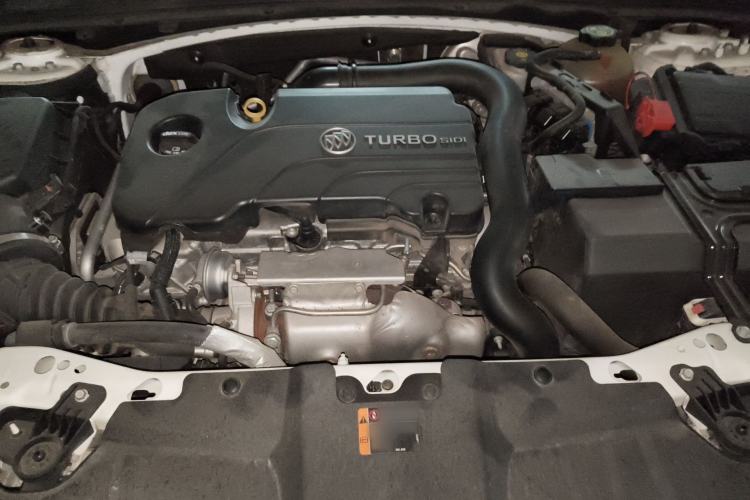 Used Buick Regal 2019 20T Luxury Model China VI Standard Engine Bay