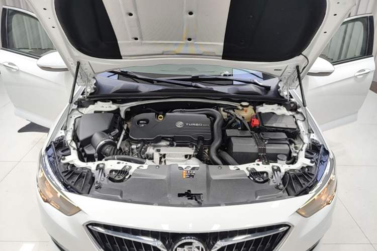 Used Buick Regal 2019 20T Elite Version China VI Standard Engine Bay