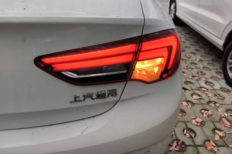 Used Buick Regal 2019 20T Luxury Model China V Standard Exterior 3