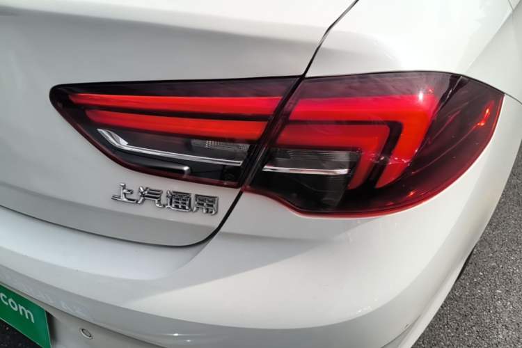 Used Buick Regal 2019 Revised 20T Luxury Version China VI Standard Exterior 3
