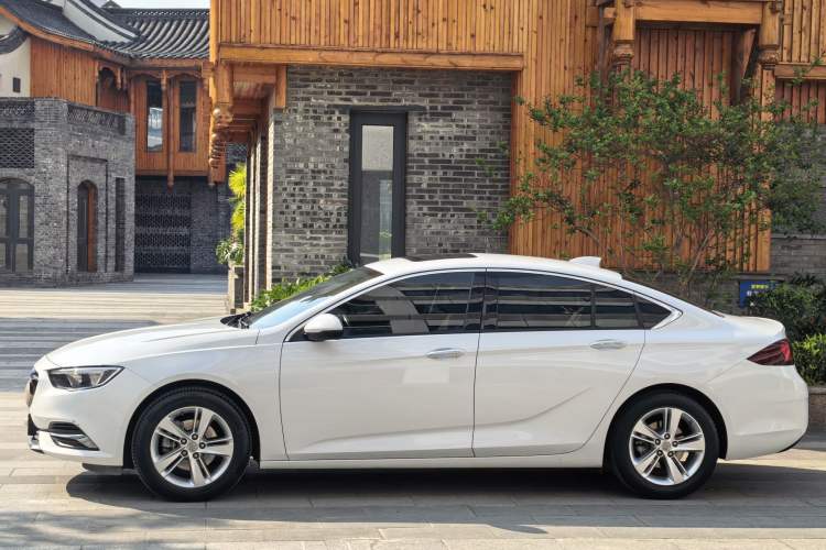 Used Buick Regal 2019 20T Elite Version China VI Standard Exterior 3