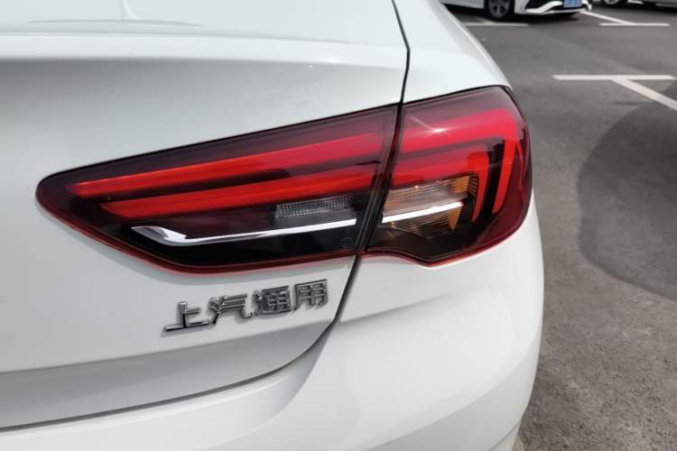 Used Buick Regal 2019 20T Elite Version China VI Standard Exterior 3