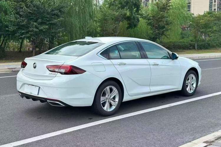 Used Buick Regal 2019 20T Elite Version China VI Standard Exterior 4