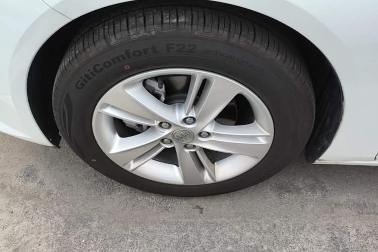 Used Buick Regal 2019 20T Elite Version China VI Standard Exterior 4