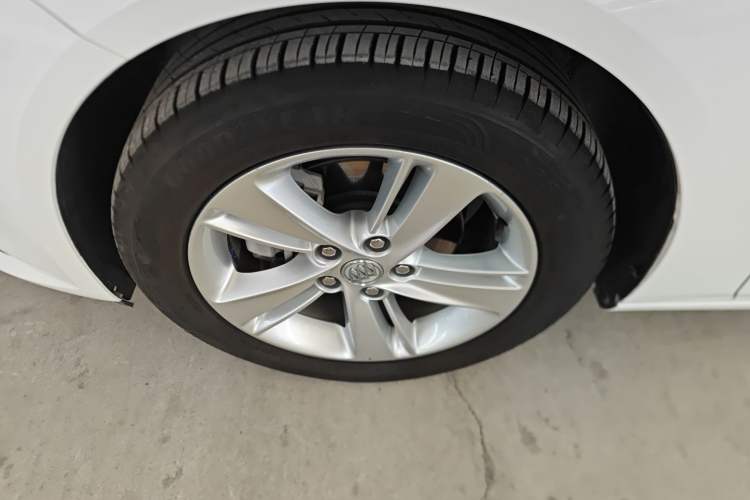 Used Buick Regal 2019 20T Elite Version China VI Standard Exterior 4