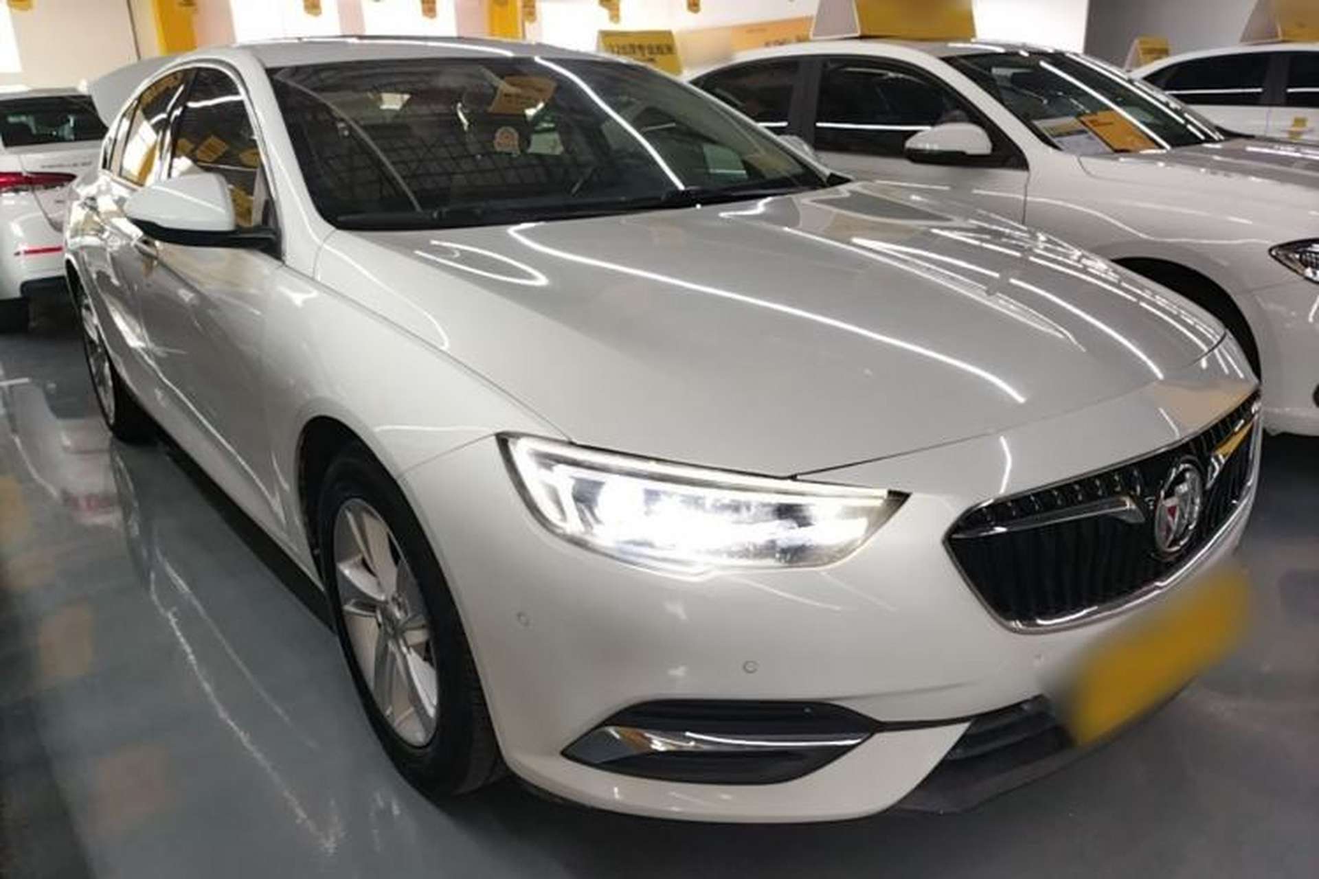 Used Buick Regal 2019 20T Luxury Model China VI Standard Front Right 45 Deg