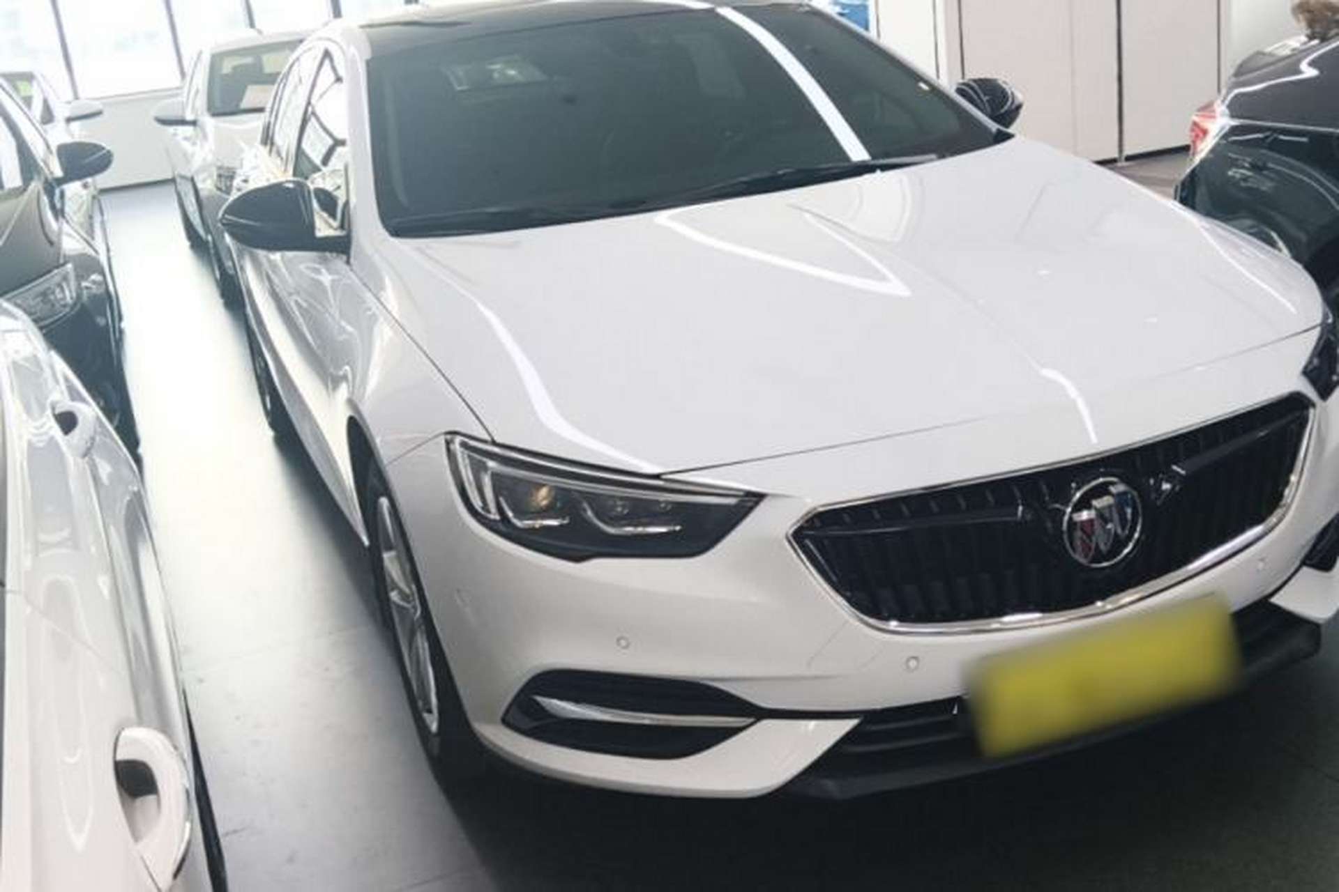 Used Buick Regal 2019 20T Luxury Model China VI Standard Front Right 45 Deg