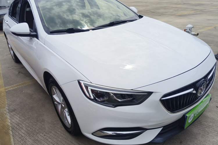 Used Buick Regal 2019 20T Elite Version China V Standard Front Right 45 Deg