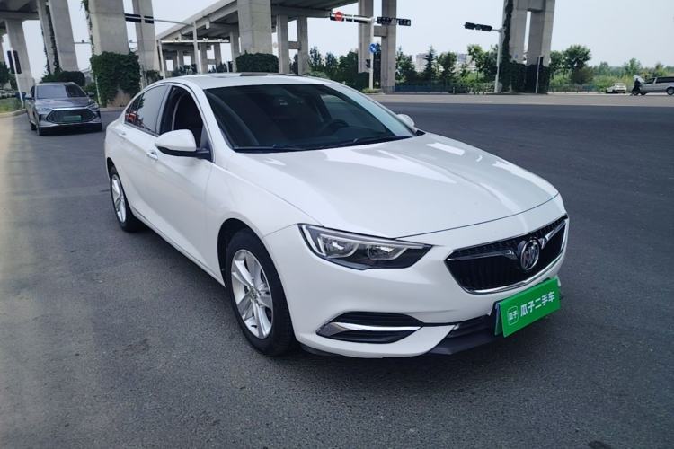 Used Buick Regal 2019 20T Elite Version China V Standard Front Right 45 Deg