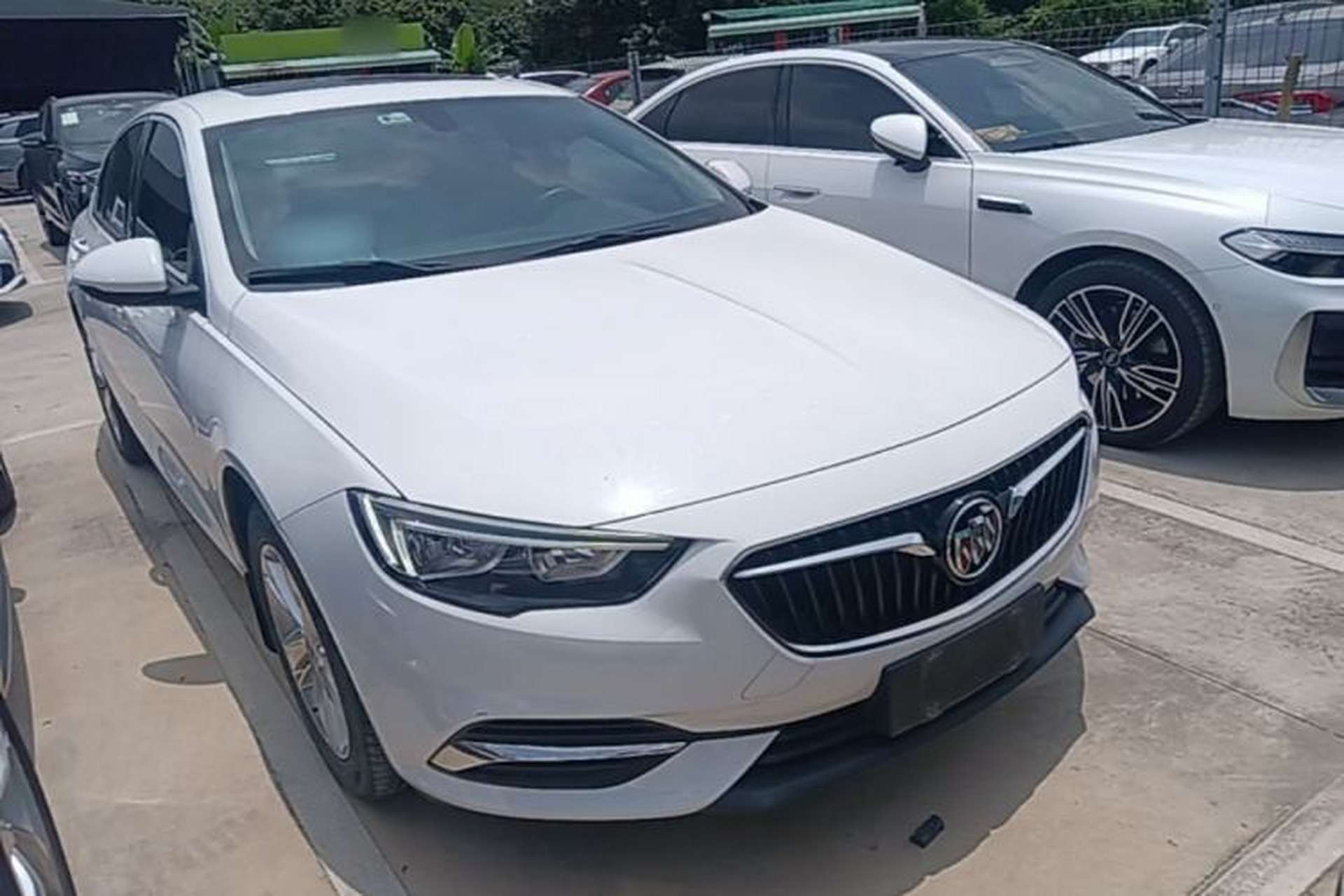 Used Buick Regal 2019 20T Elite Version China V Standard Front Right 45 Deg