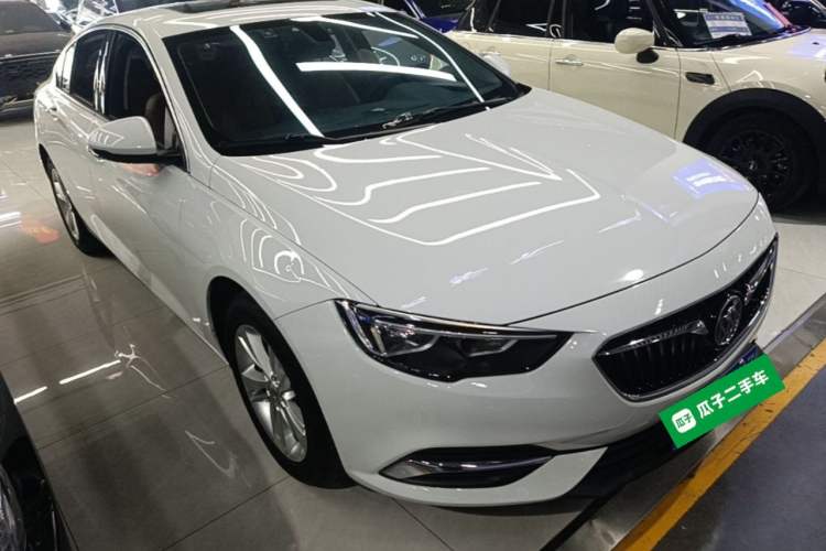 Used Buick Regal 2019 20T Elite Version China VI Standard Front Right 45 Deg