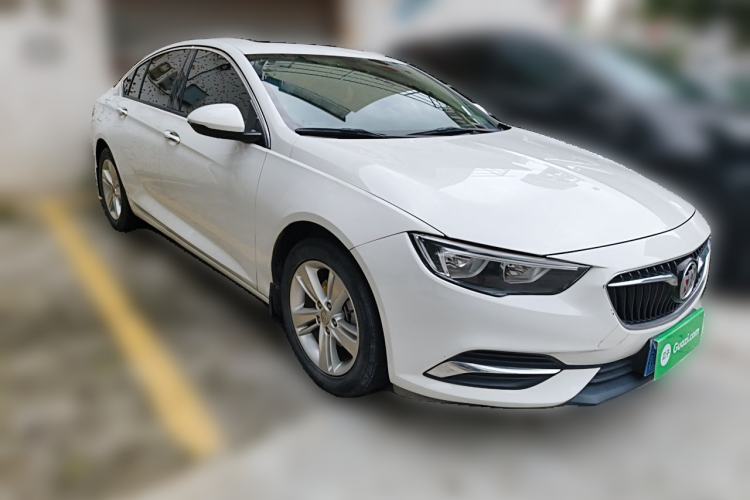 Used Buick Regal 2019 20T Elite Version China V Standard Front Right 45 Deg