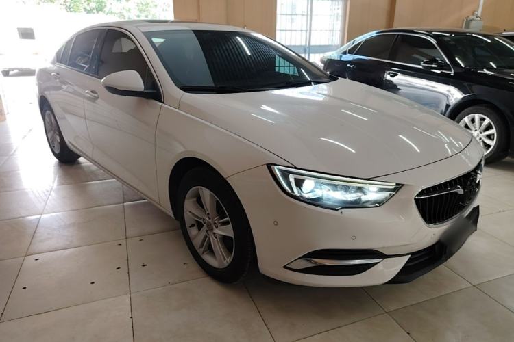 Used Buick Regal 2019 20T Luxury Model China VI Standard Front Right 45 Deg