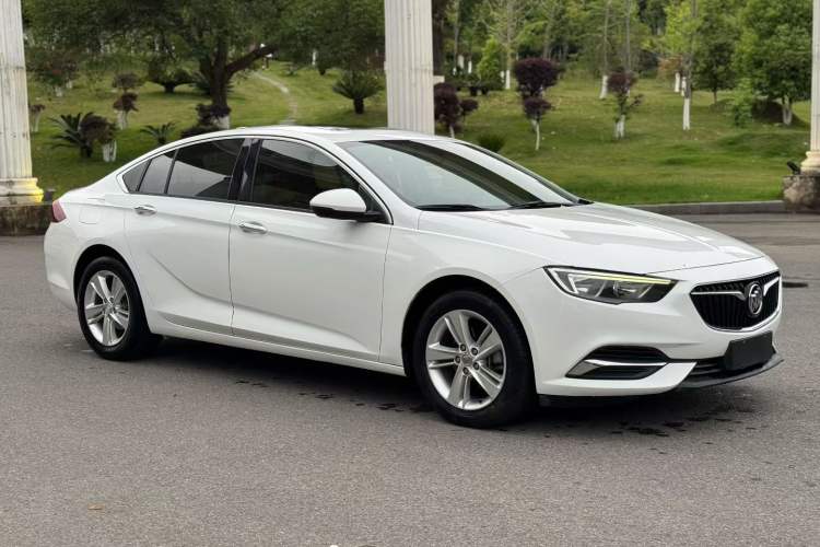 Used Buick Regal 2019 20T Elite Version China VI Standard Front Right 45 Deg