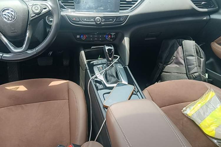 Used Buick Regal 2019 20T Elite Version China V Standard Gear Lever