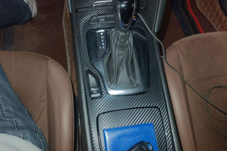 Used Buick Regal 2019 20T Elite Version China V Standard Gear Lever