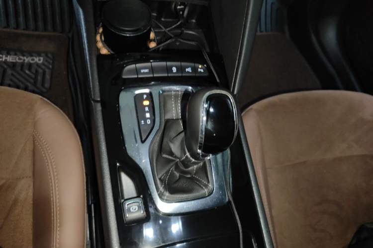 Used Buick Regal 2019 20T Luxury Model China V Standard Gear Lever