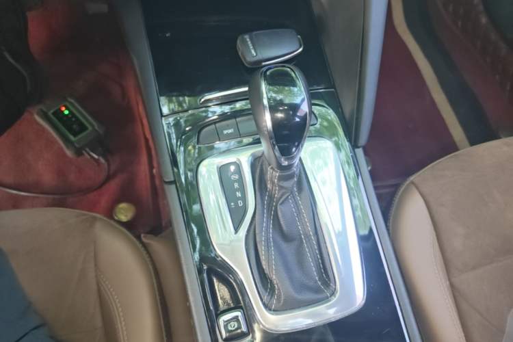 Used Buick Regal 2019 20T Luxury Model China VI Standard Gear Lever