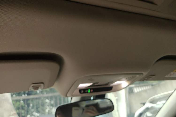 Used Buick Regal 2019 20T Elite Version China VI Standard Headliner