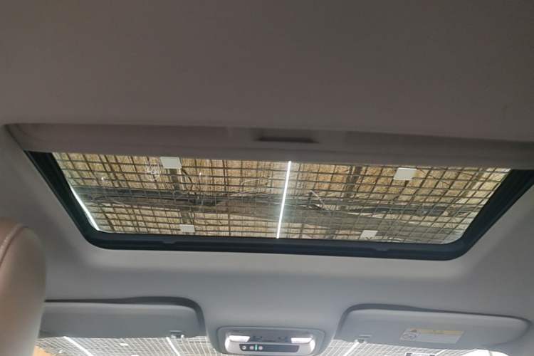 Used Buick Regal 2019 20T Elite Version China VI Standard Headliner