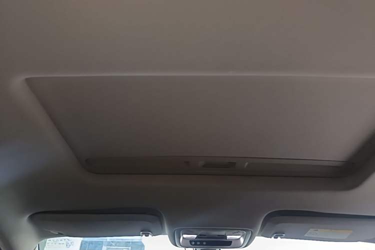 Used Buick Regal 2019 20T Elite Version China VI Standard Headliner