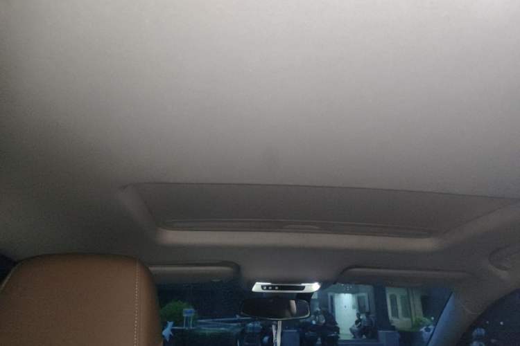 Used Buick Regal 2019 20T Elite Version China VI Standard Headliner