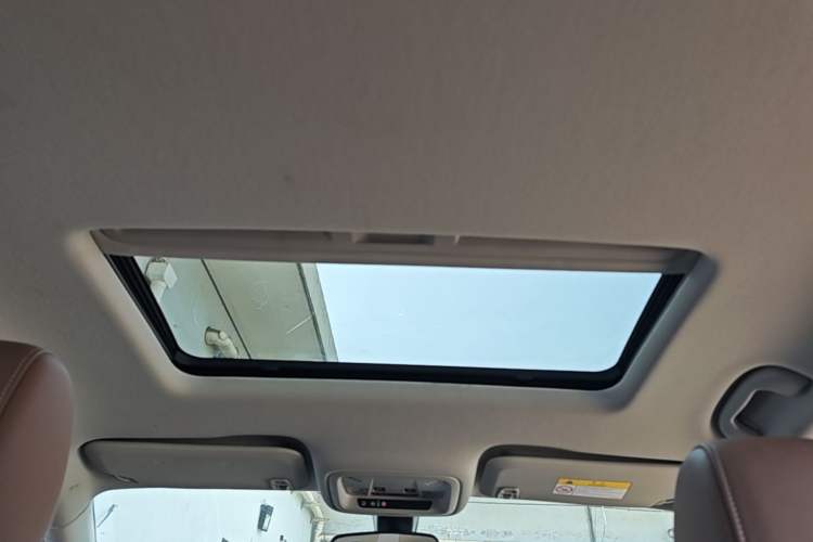 Used Buick Regal 2019 20T Elite Version China VI Standard Headliner