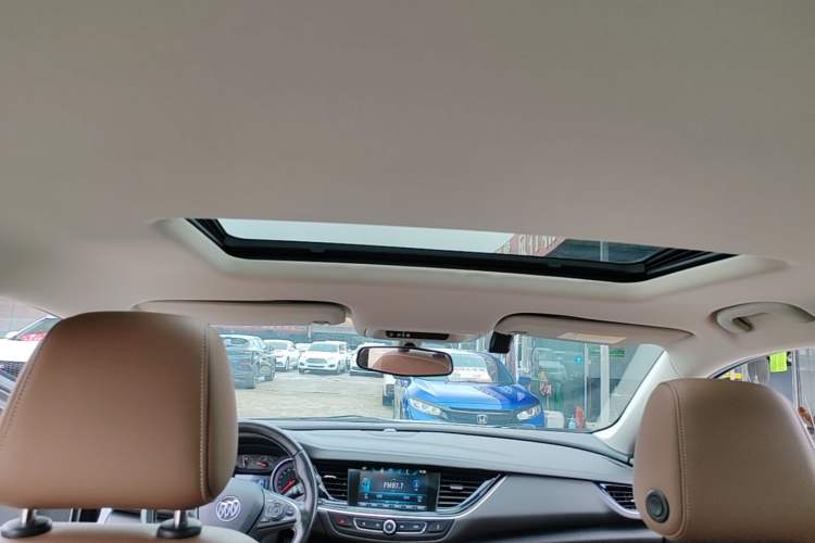 Used Buick Regal 2019 20T Elite Version China VI Standard Headliner