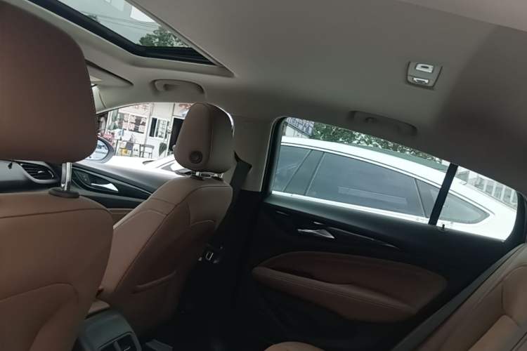 Used Buick Regal 2019 20T Elite Version China VI Standard Headliner