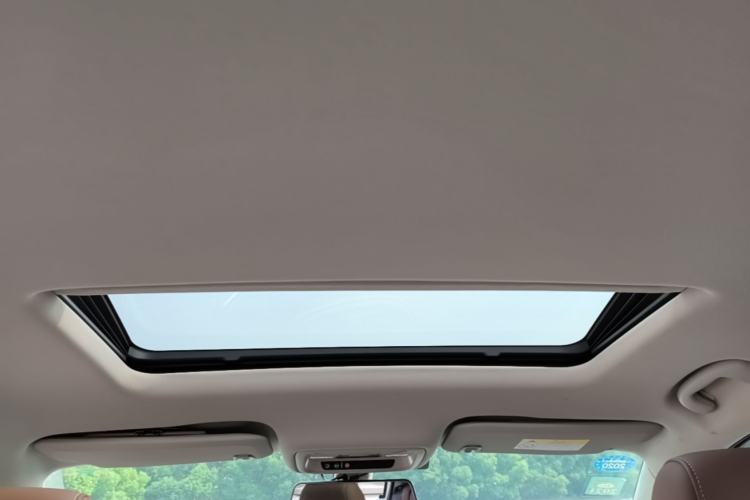 Used Buick Regal 2019 20T Elite Version China VI Standard Headliner