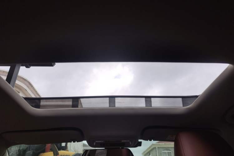 Used Buick Regal 2019 20T Elite Version China VI Standard Headliner