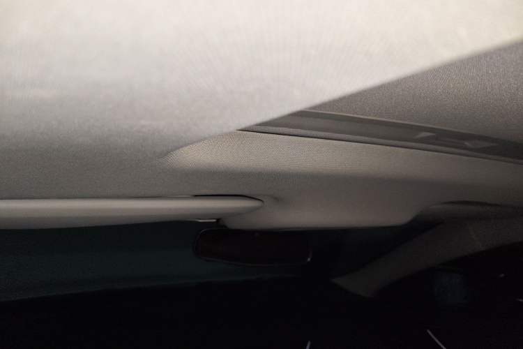 Used Buick Regal 2019 20T Luxury Model China VI Standard Headliner