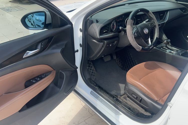 Used Buick Regal 2019 20T Elite Version China V Standard Interior 1