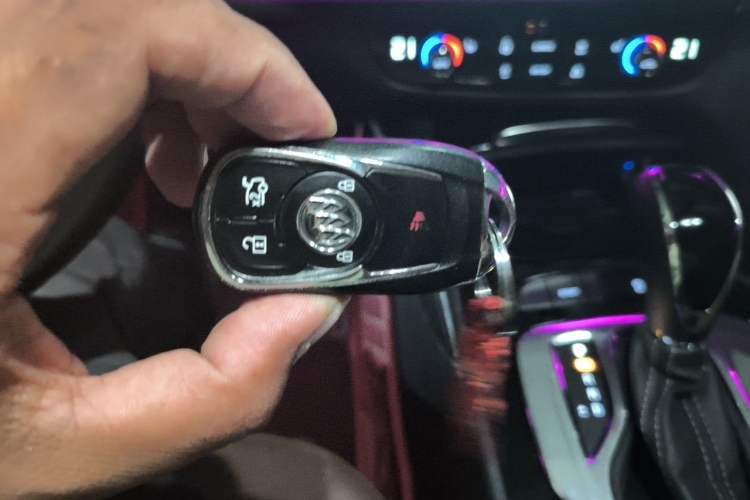 Used Buick Regal 2019 20T Elite Version China V Standard Interior 1