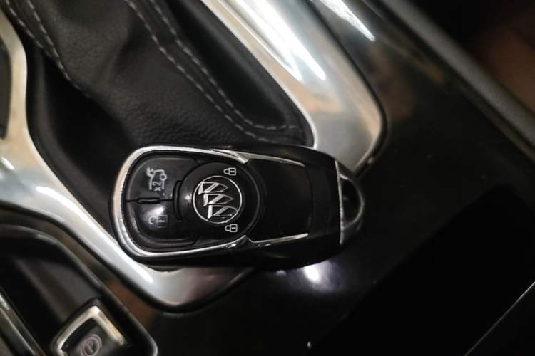 Used Buick Regal 2019 20T Elite Version China VI Standard Interior 1