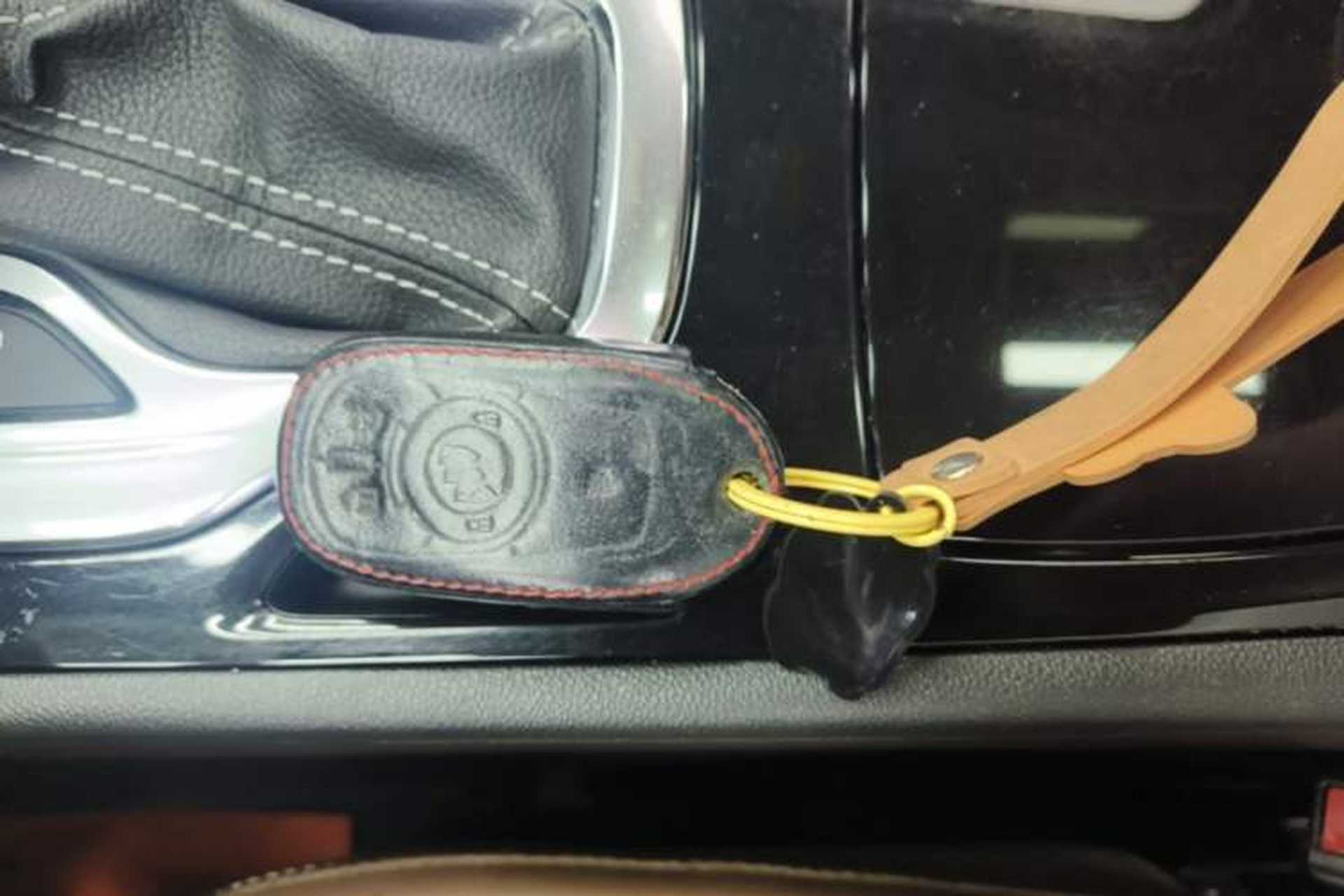 Used Buick Regal 2019 20T Elite Version China VI Standard Interior 1