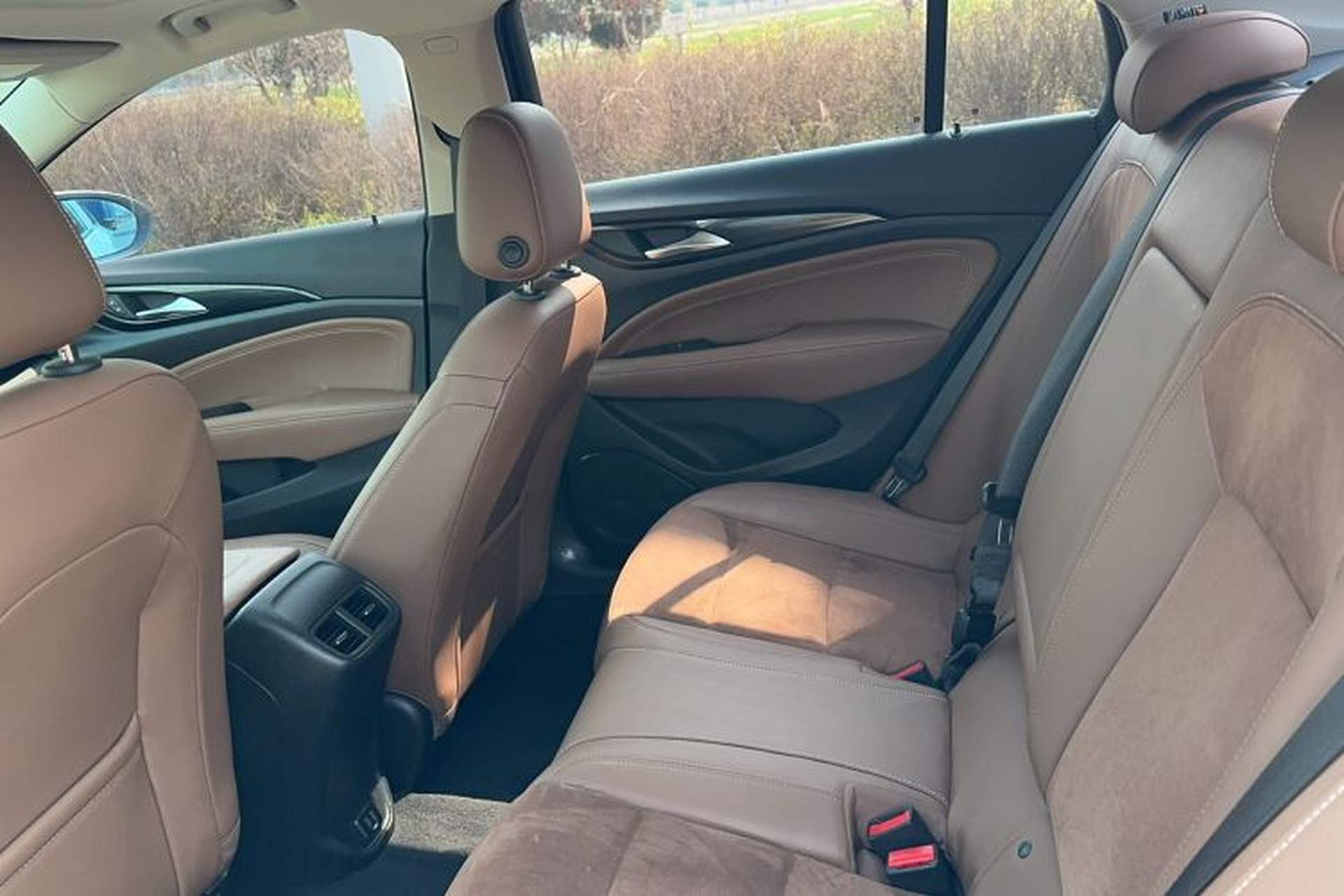Used Buick Regal 2019 20T Elite Version China VI Standard Interior 1