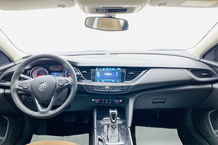 Used Buick Regal 2019 20T Elite Version China VI Standard Interior 11