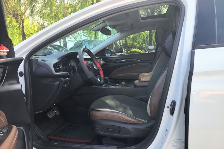 Used Buick Regal 2019 20T Elite Version China VI Standard Interior 2