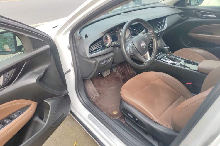 Used Buick Regal 2019 20T Luxury Model China VI Standard Interior 2