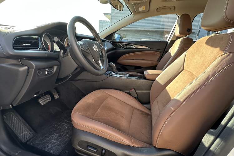 Used Buick Regal 2019 20T Elite Version China VI Standard Interior 2